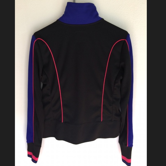 Nike zip up running jacket - Picture 2 of 3