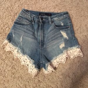 Boutique denim - high waisted