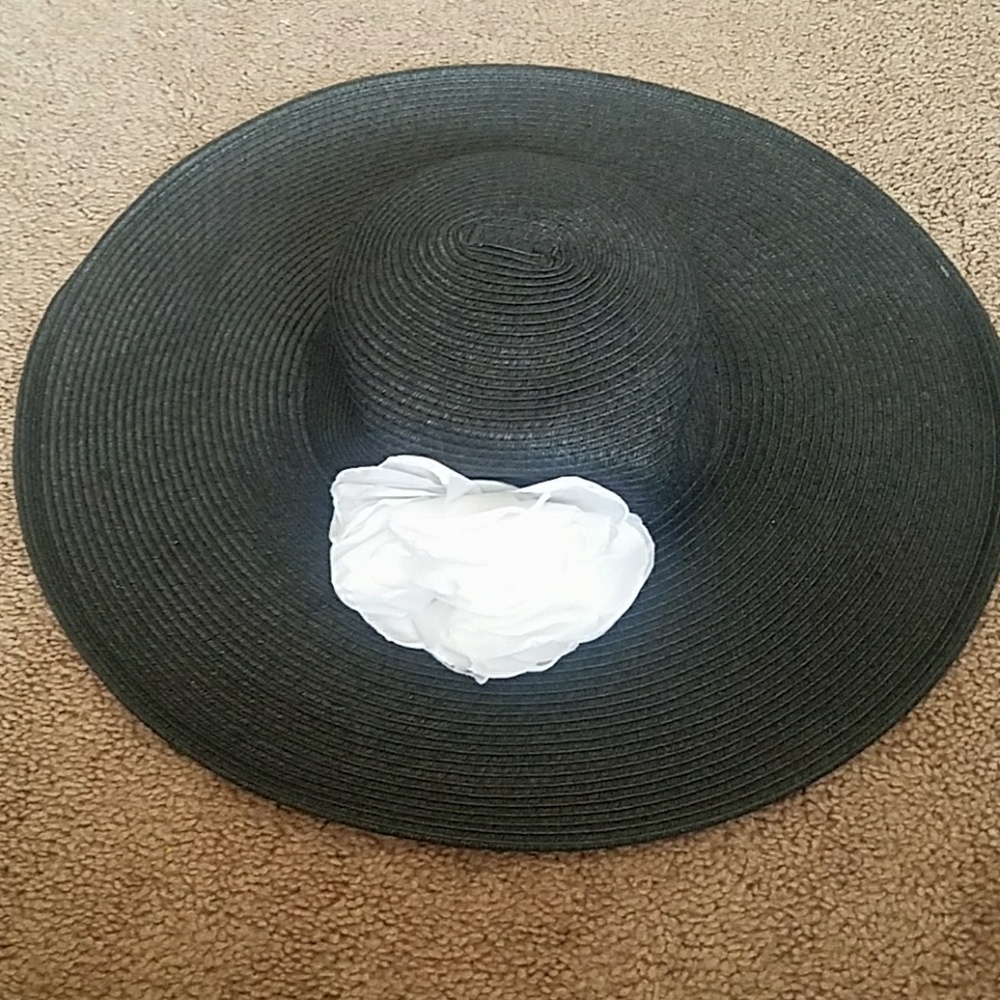 Women's Sun Hat With Flower