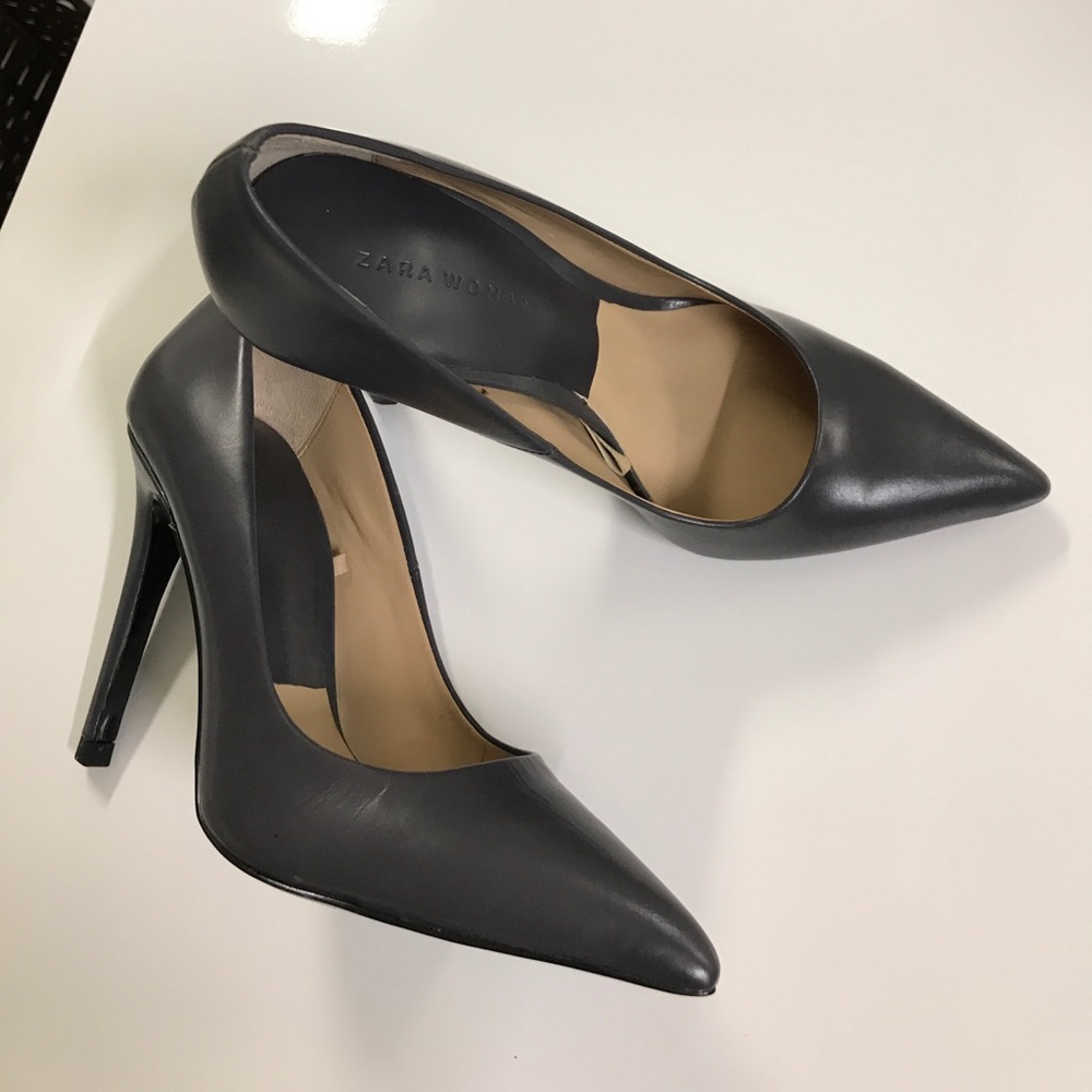 New Zara leather pump sz 35