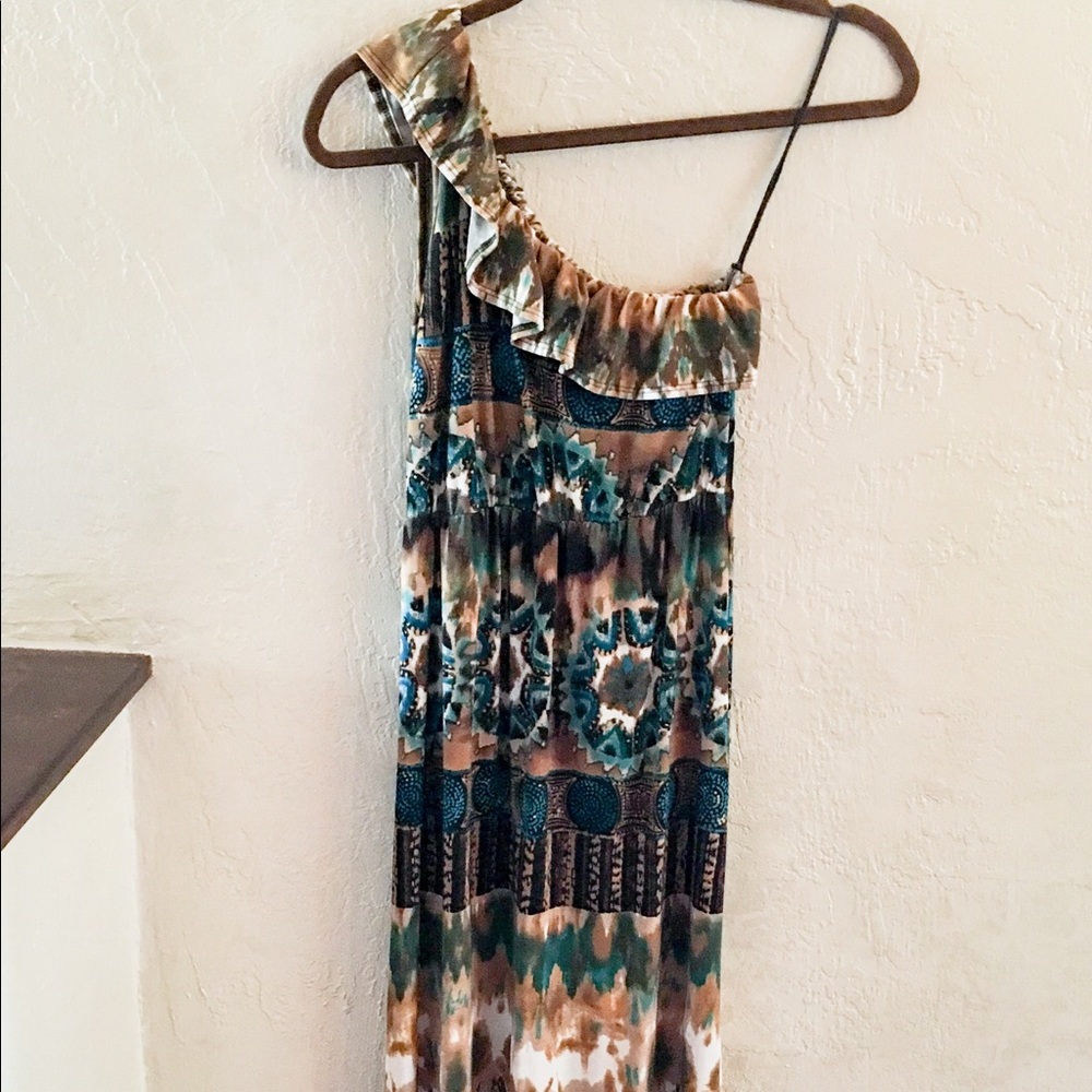 One shoulder maxi dress