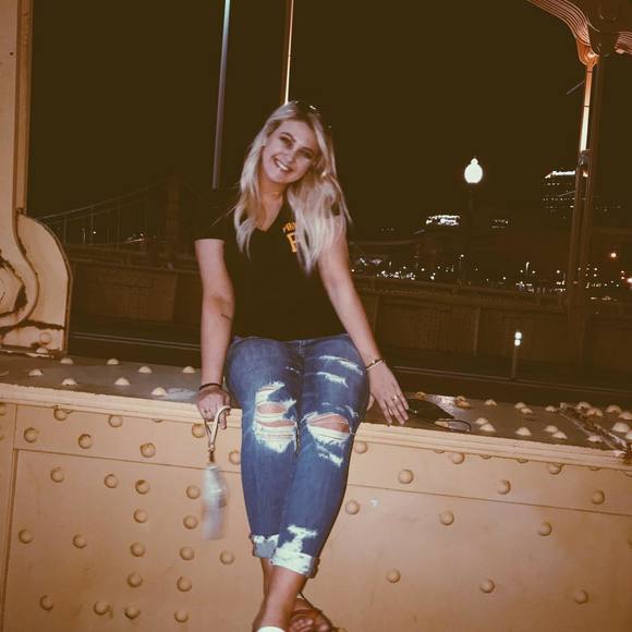 Meet your Posher, Amelia - Picture 1 of 1