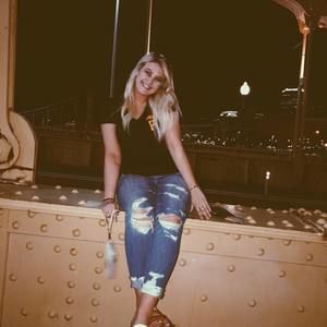 Meet your Posher, Amelia