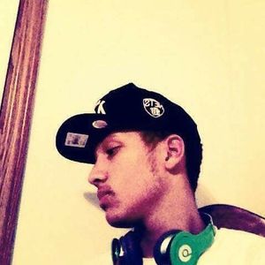 Meet your Posher, Tavian