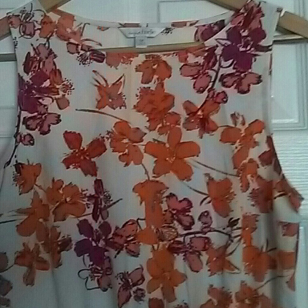 Dress - Picture 3 of 4
