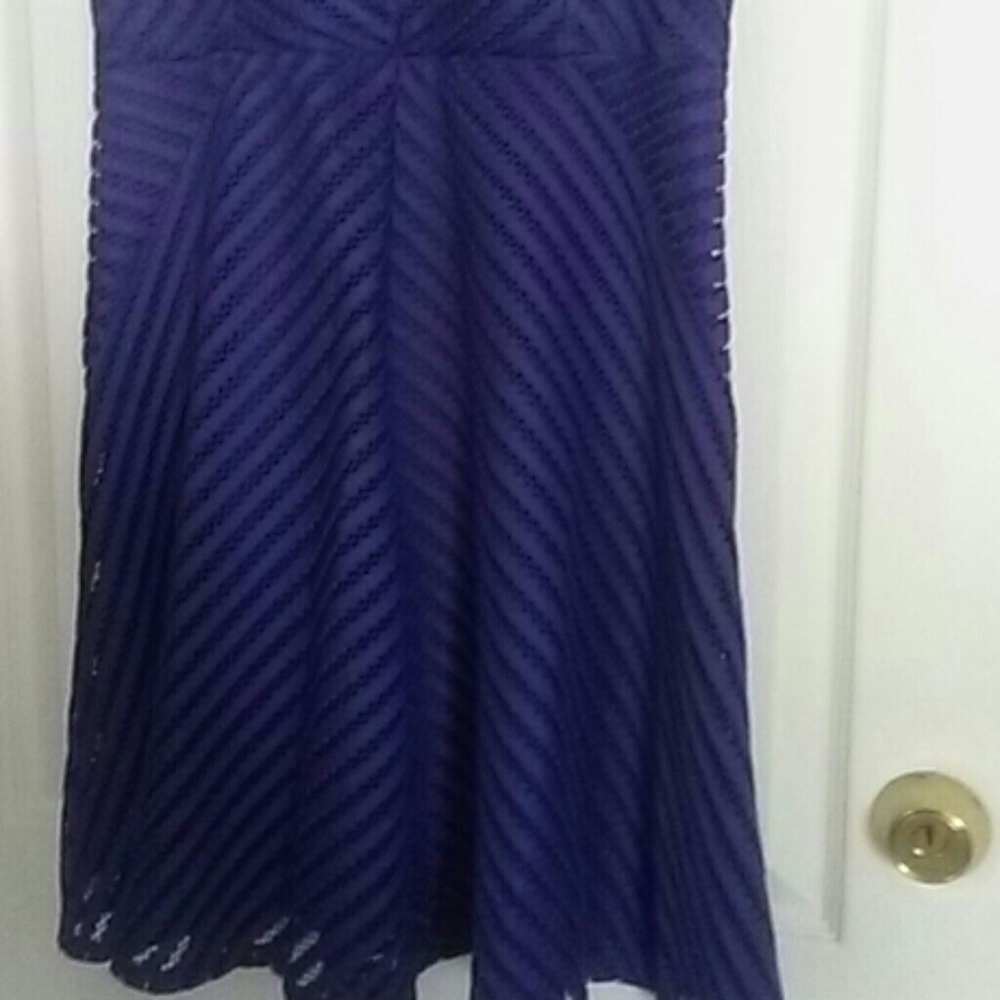 Dress - Picture 3 of 4