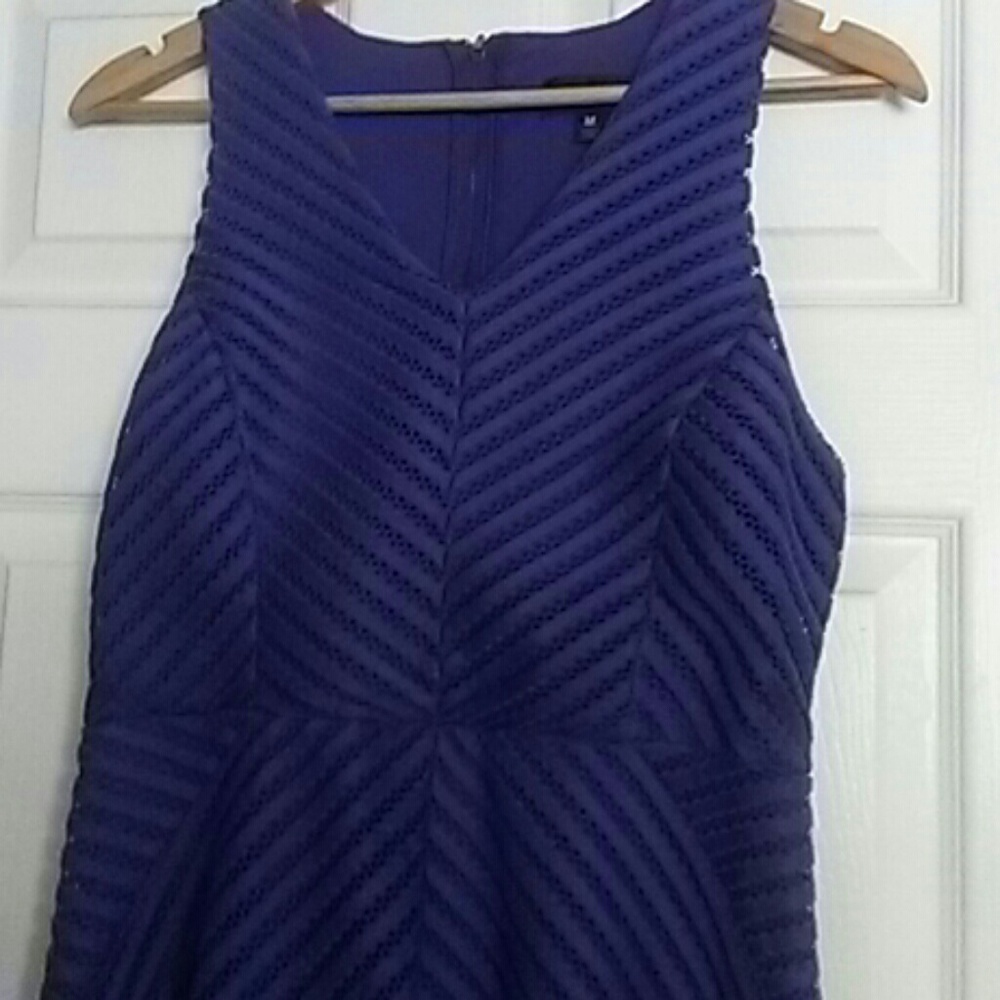 Dress - Picture 4 of 4