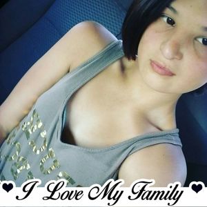 Meet your Posher, Danae