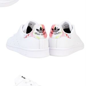 Women's Rita Ora Stan Smiths 8.5