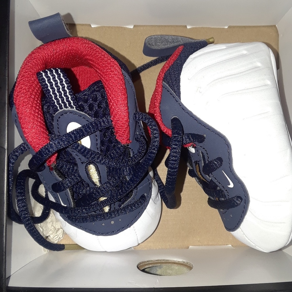 Nike lil posite one