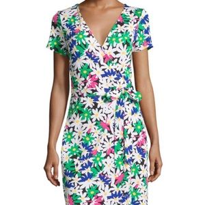 DVF short sleeved wrap dress