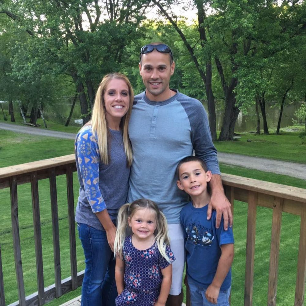 Meet your Posher, Courtney