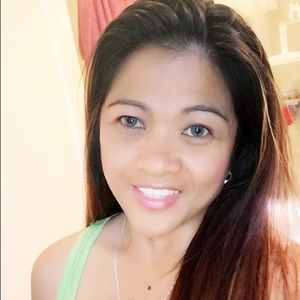 Meet your Posher, Rowena