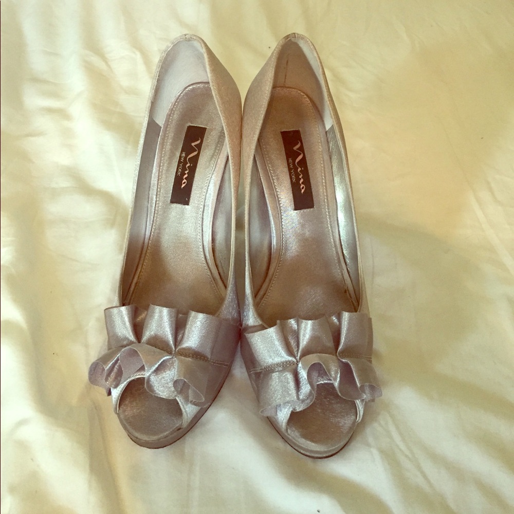 nina evelixa open toe pump