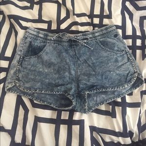 Drawstring denim shorts