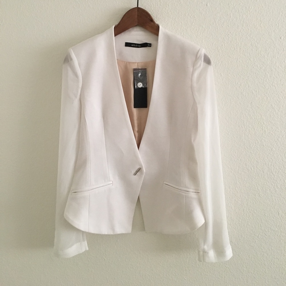 Ark & Co. White blazer