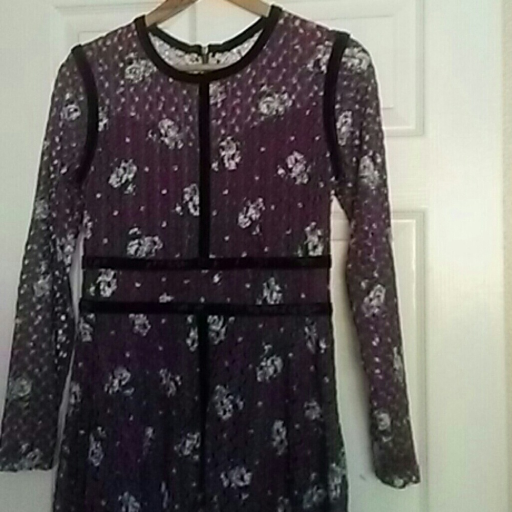 Dress - Picture 2 of 4