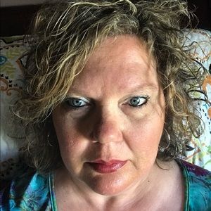 Meet your Posher, Sally