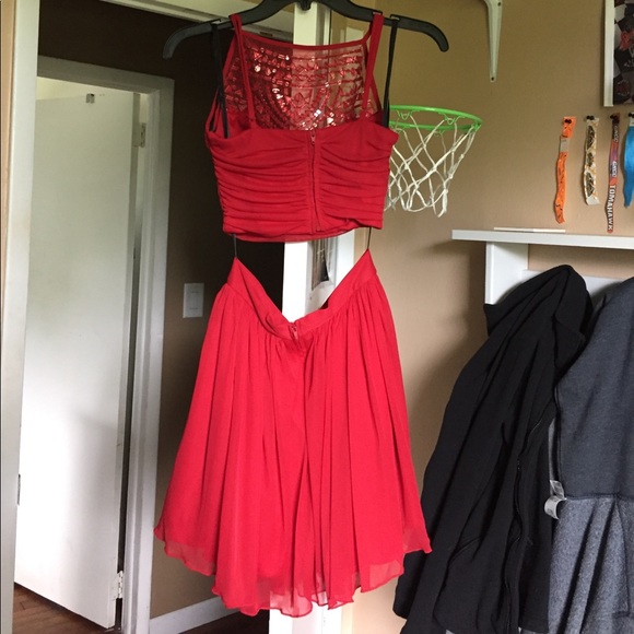 Red 2 piece homecoming/prom dress - Picture 3 of 5