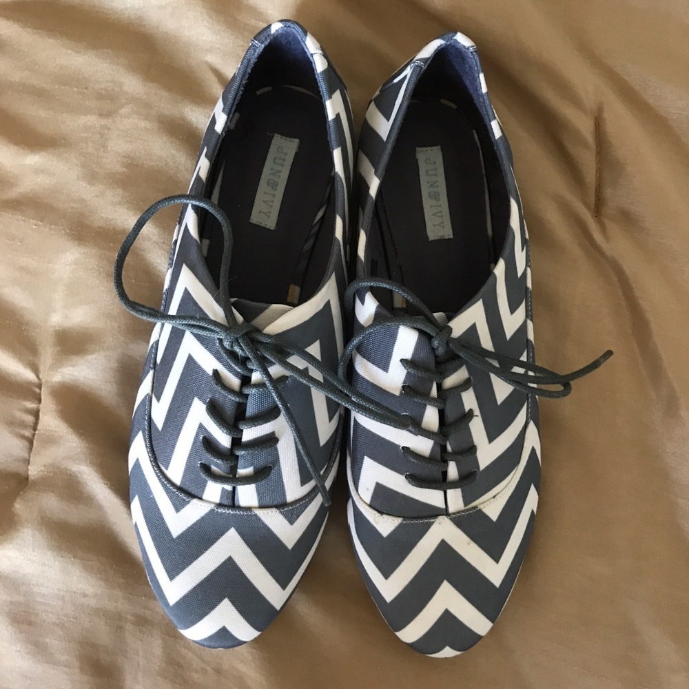 Gray and white chevron Oxford flats