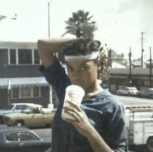 Meet your Posher, Mia