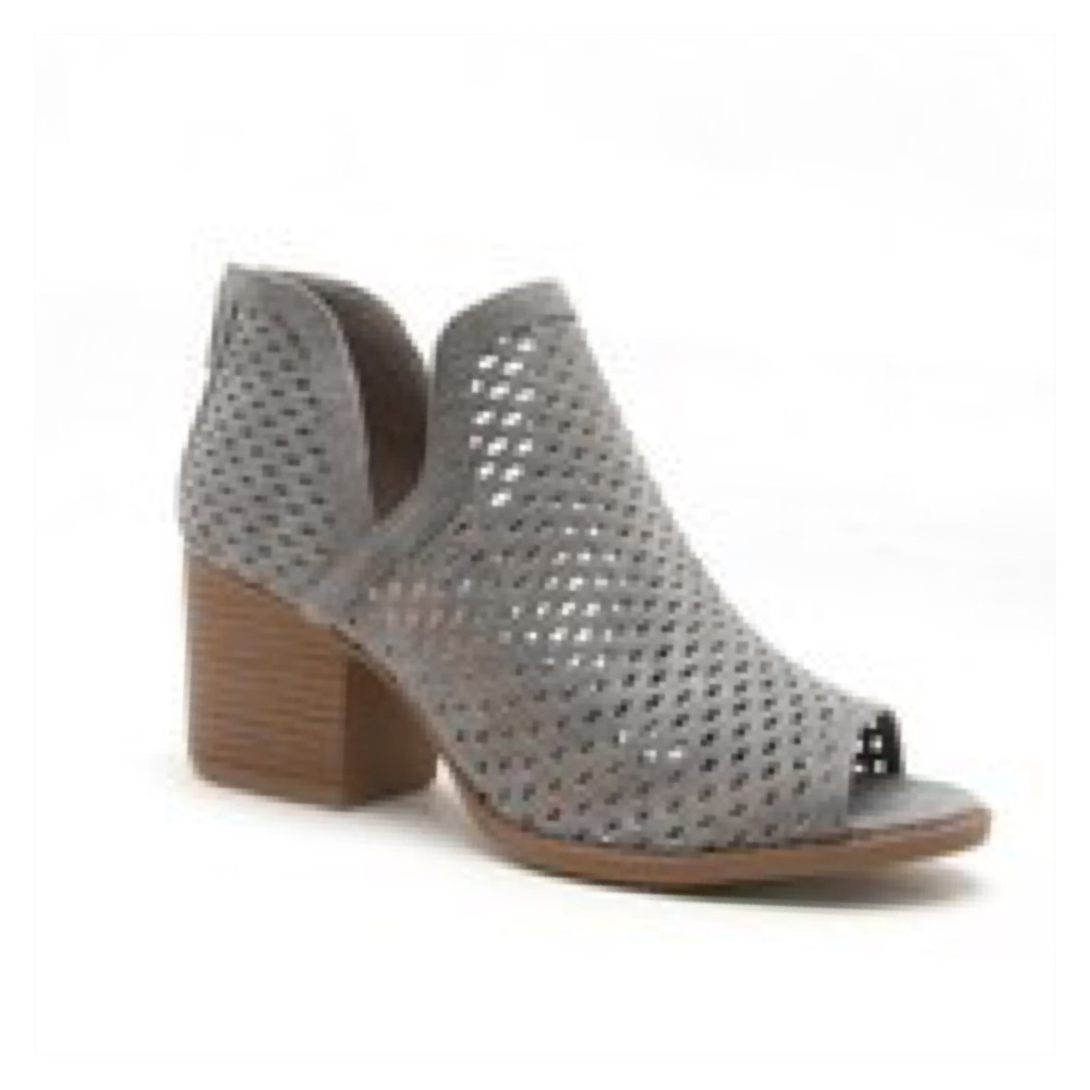 Jet Setter- Vegan Suede Ankle Booties - Picture 4 of 7