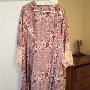 Victoria's Secret Kimono Robe
