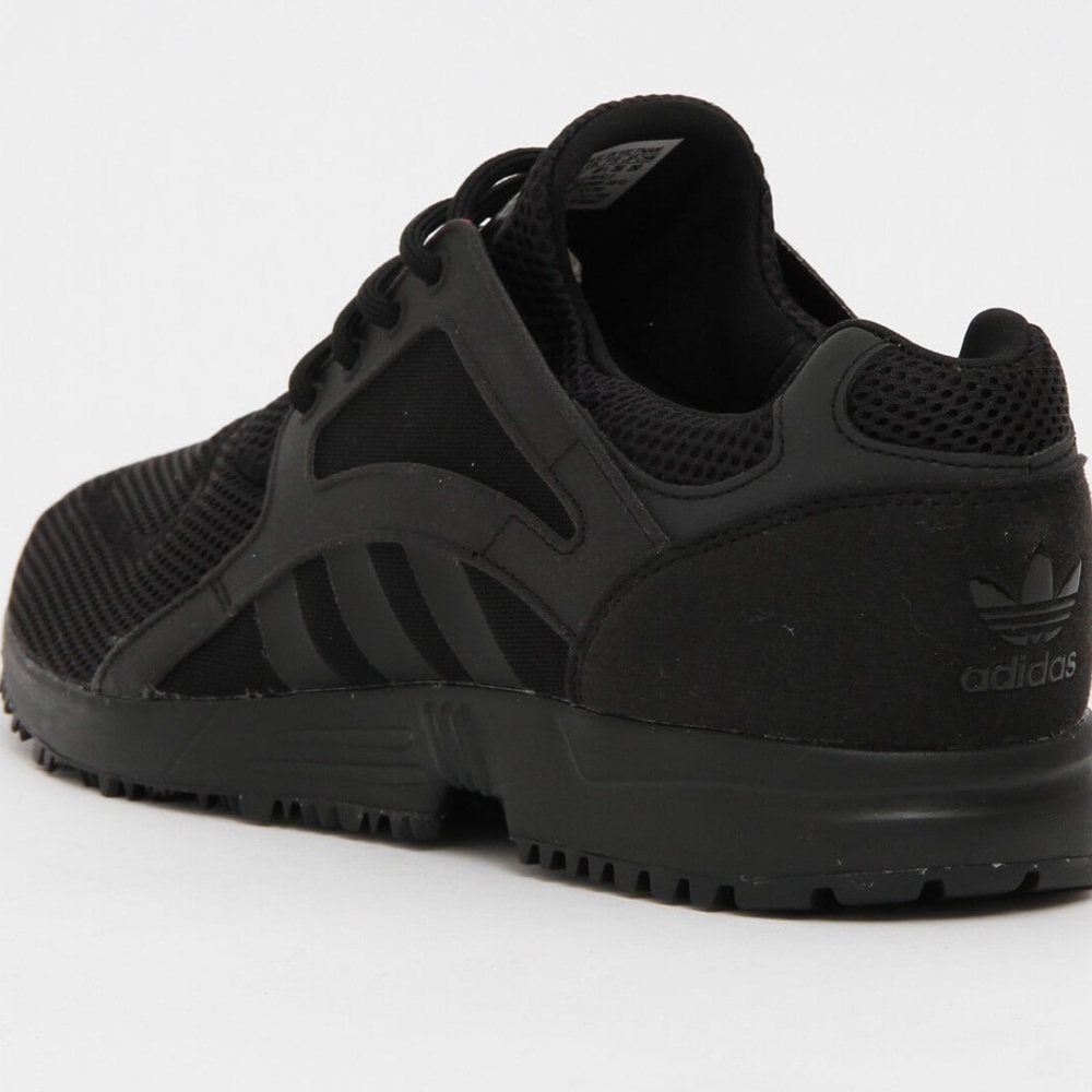 Adidas Blackout Flux Hybrid