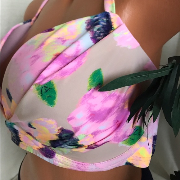 VS 38dd/XL CONVERTIBLE BIKINI SET MAX UPLIFT