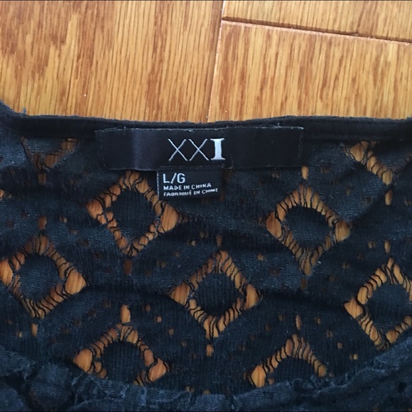 NWOT Forever 21 black lacy top - Picture 6 of 6