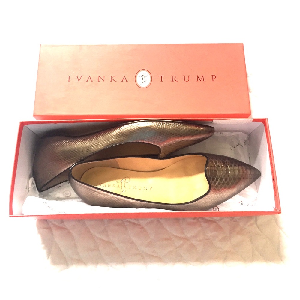 Ivanka Trump / Carson Flats / ONLY WORN ONCE