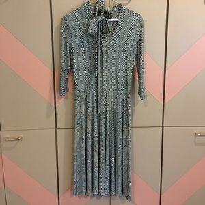 Liota Size S Midi Dress