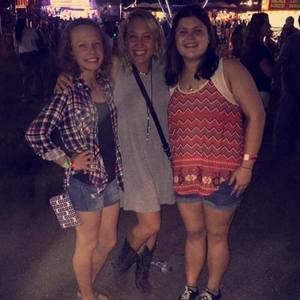 Meet your Posher, Avery