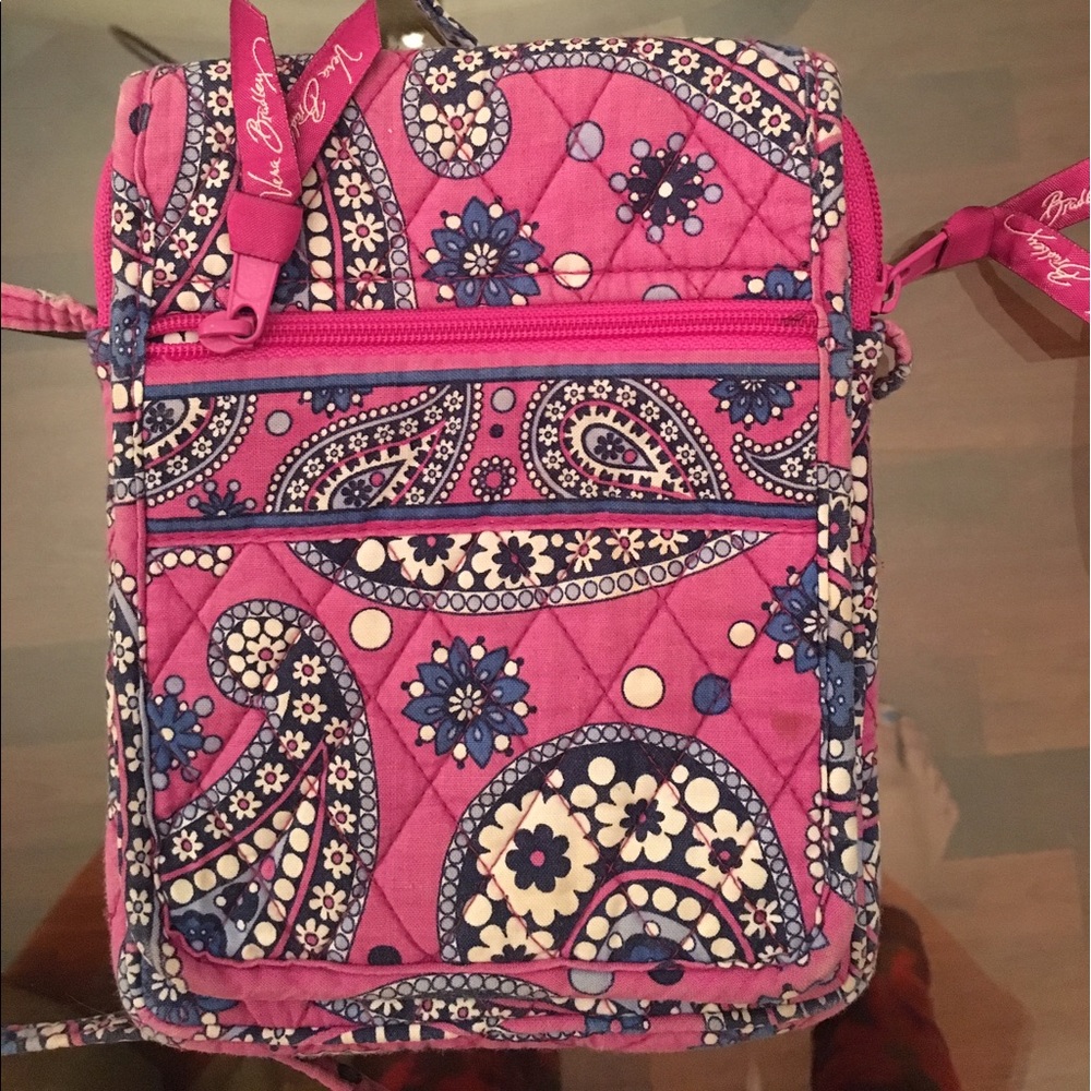 Purple and blue Vera Bradley crossbody! ❤️⭐️