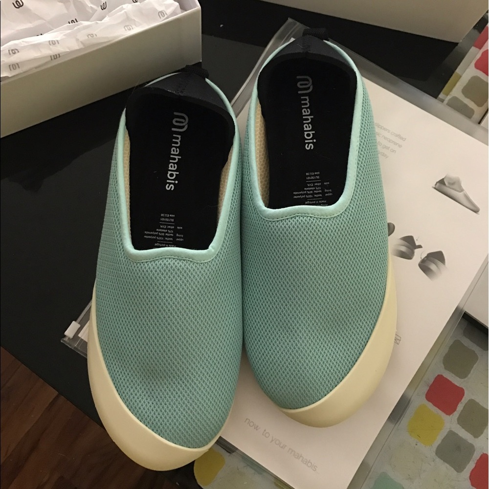 Mahabis summer time slippers