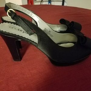 Ladies peep toe heels with a bow 1inch