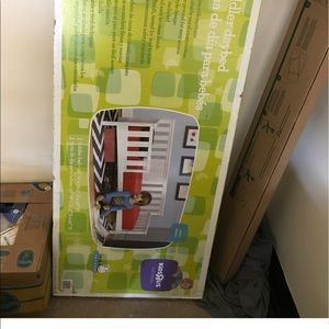 Toddler bed
