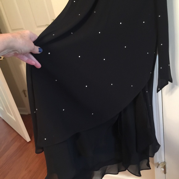 Sheri Martin Dressy Black Flowing Asymmetrical NWT - Picture 5 of 6