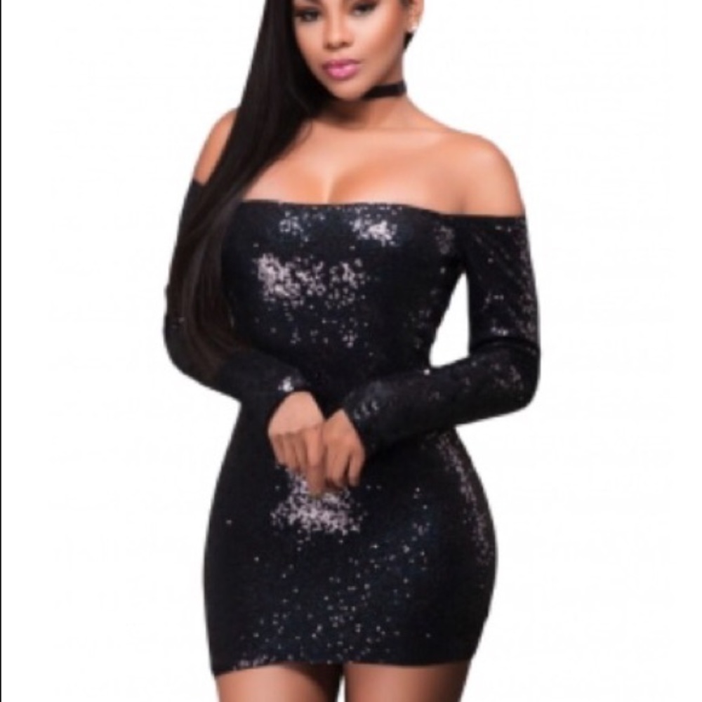 Sequin off shoulder mini dress✨☀️