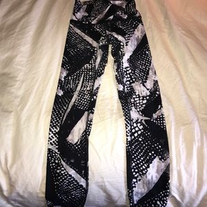 LULULEMON High Times pant