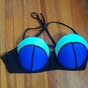 NWT bathing suit top