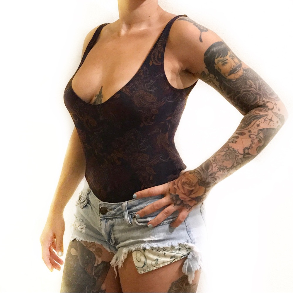 NEW! NWT Free People Cute Body Suit 🖤