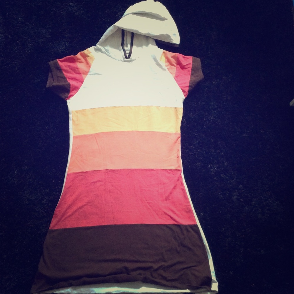 Lucid21 Hooded striped dress
