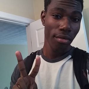 Meet your Posher, Toni