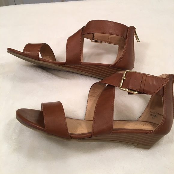 Dexter Shoes Dexter Comfort Flex Gladiator Style Sandals