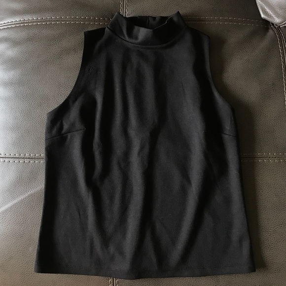 New York & Company black no sleeve turtle neck - Picture 1 of 4