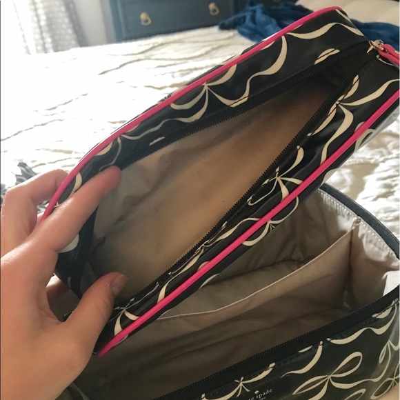 Kate Spade Cosmetic bag set - Picture 6 of 6
