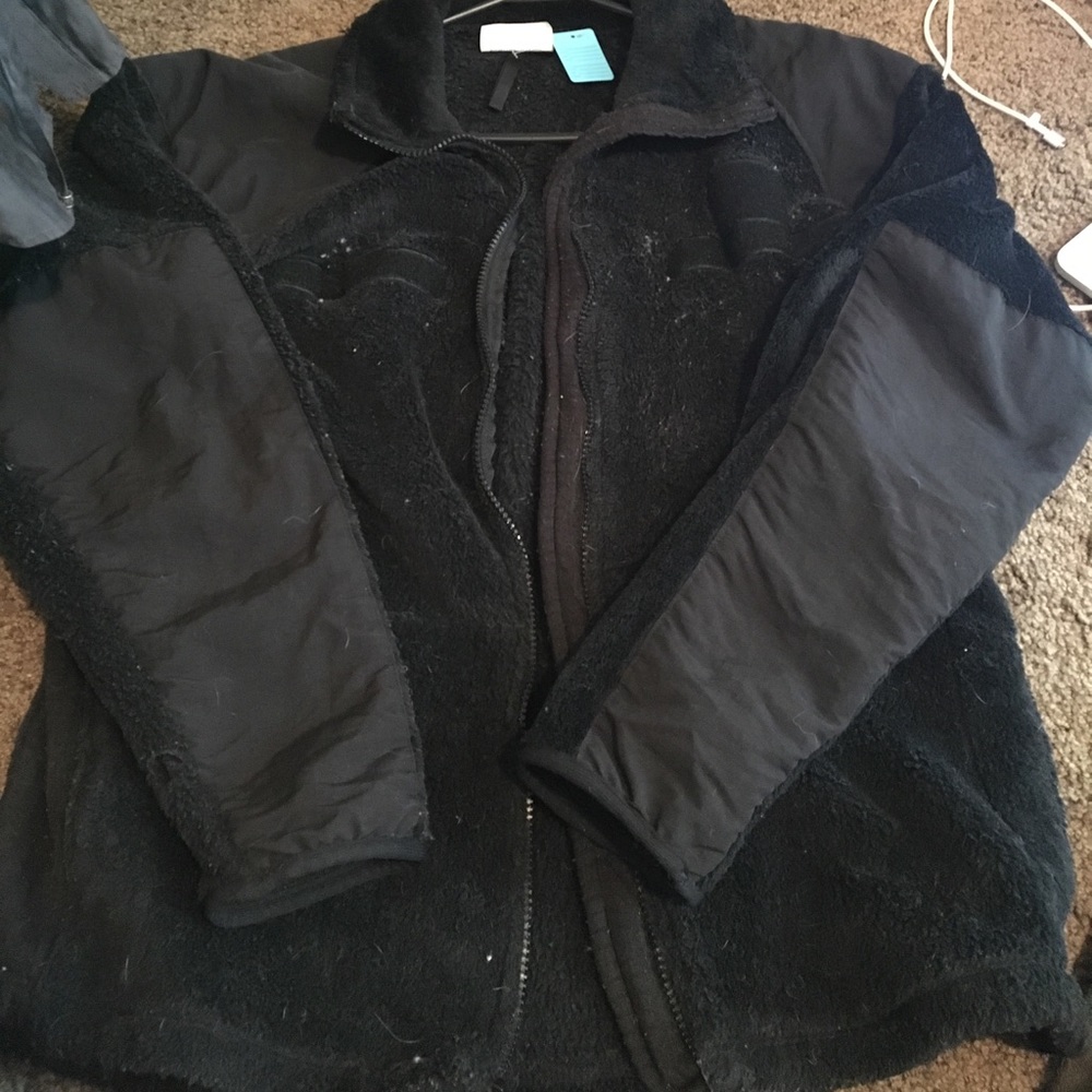 DONATED 197 Fleece jacket