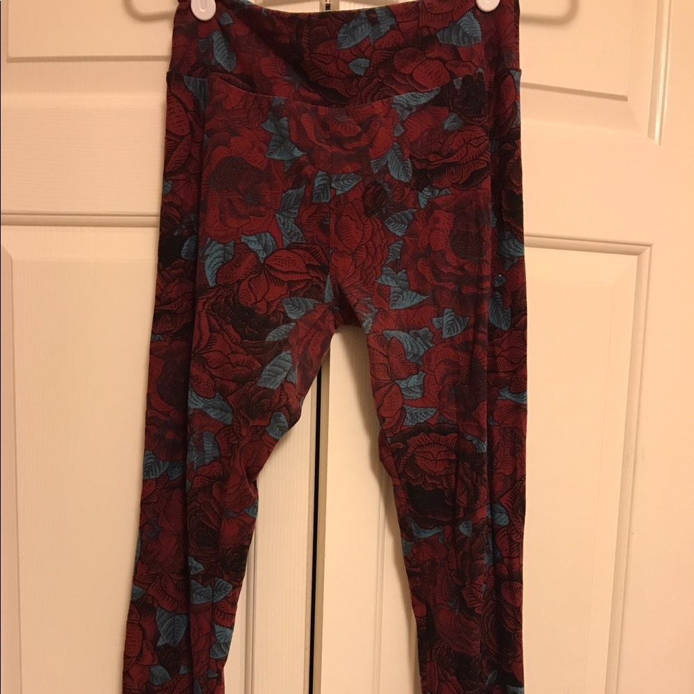 Roses OS Lularoe Leggings