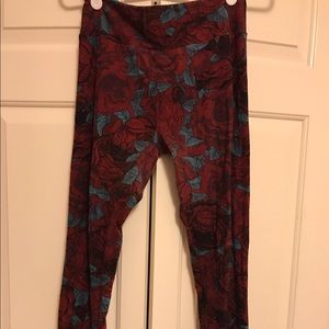 Roses OS Lularoe Leggings